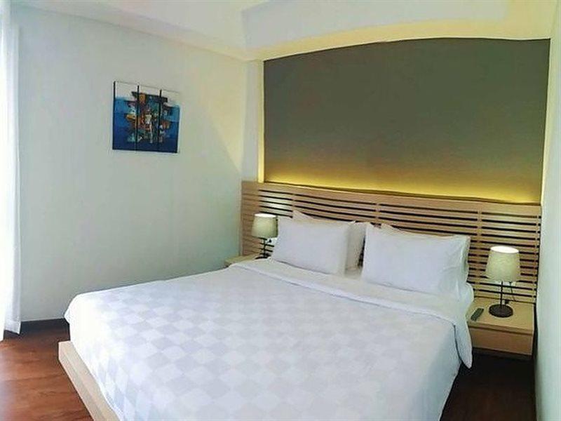 Отель Grand Metro Puncak Cibodas Экстерьер фото